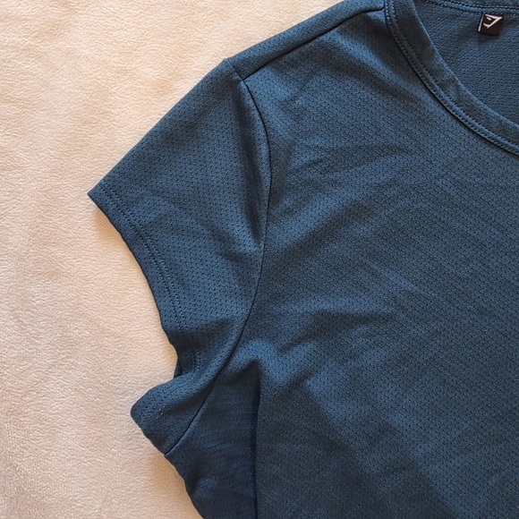 Gymshark Active Teal Mesh Crop Top - Picture 5 of 8